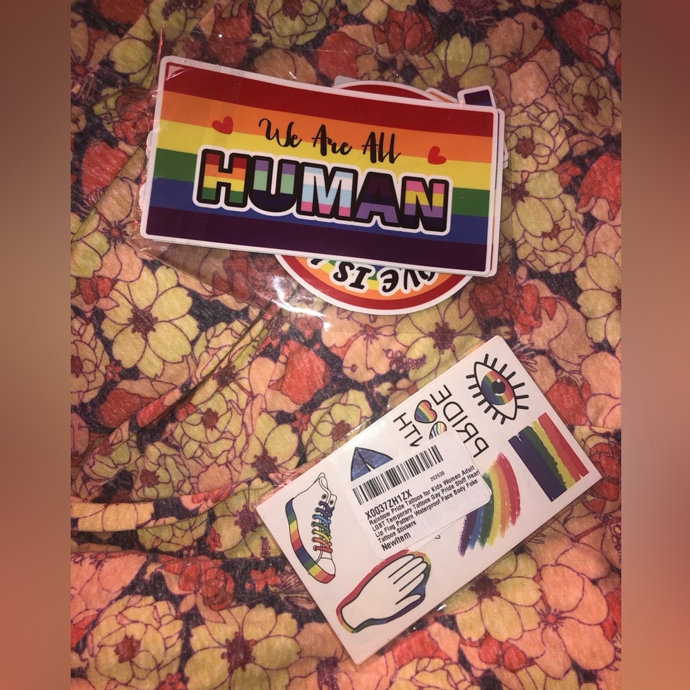 🌈 PRIDE Pack! 8 Rainbow Magnets + 10 sheets Rainbow/Pride Temporary Tattoos🌈